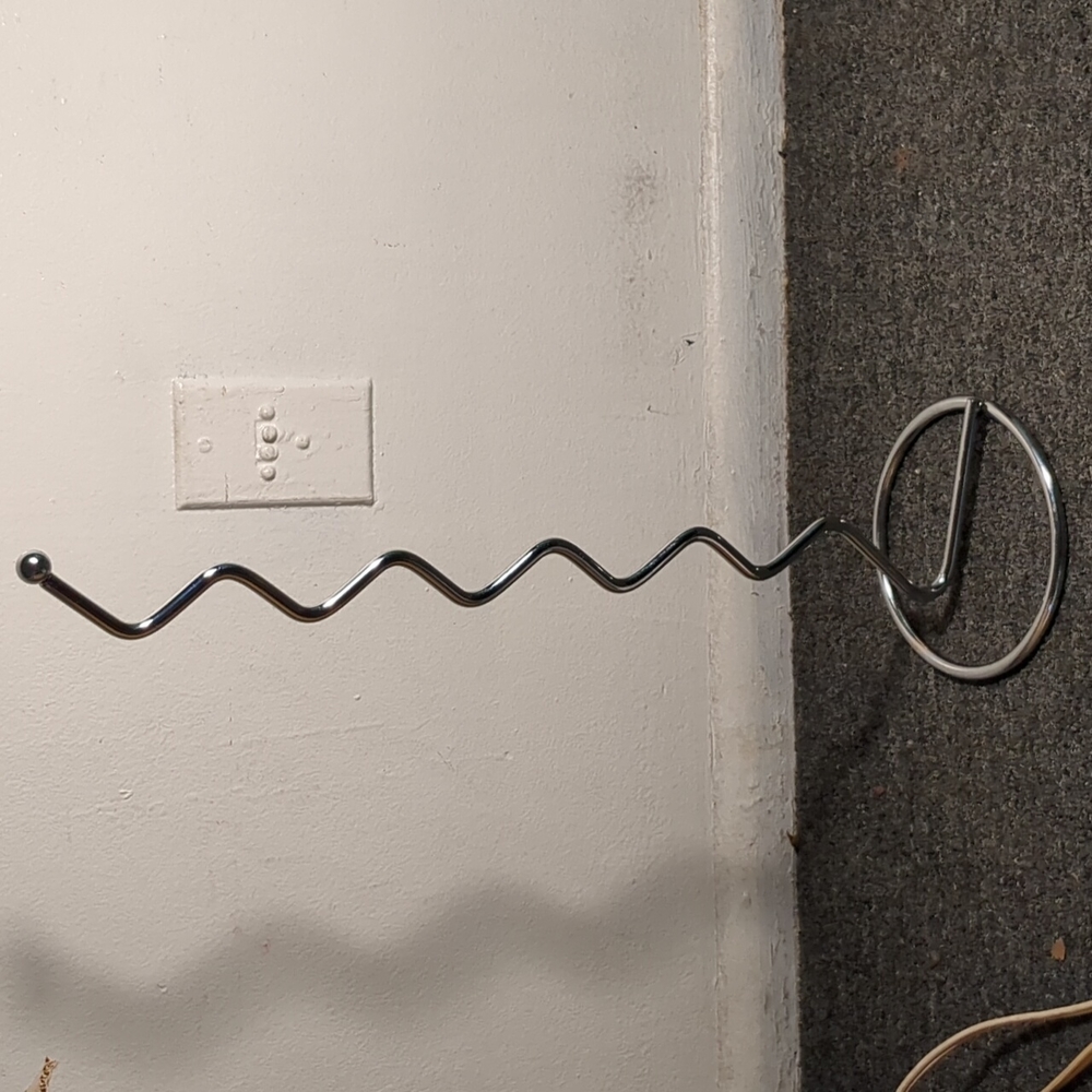 Uniquly designed metal bathroom tissue paper holder
